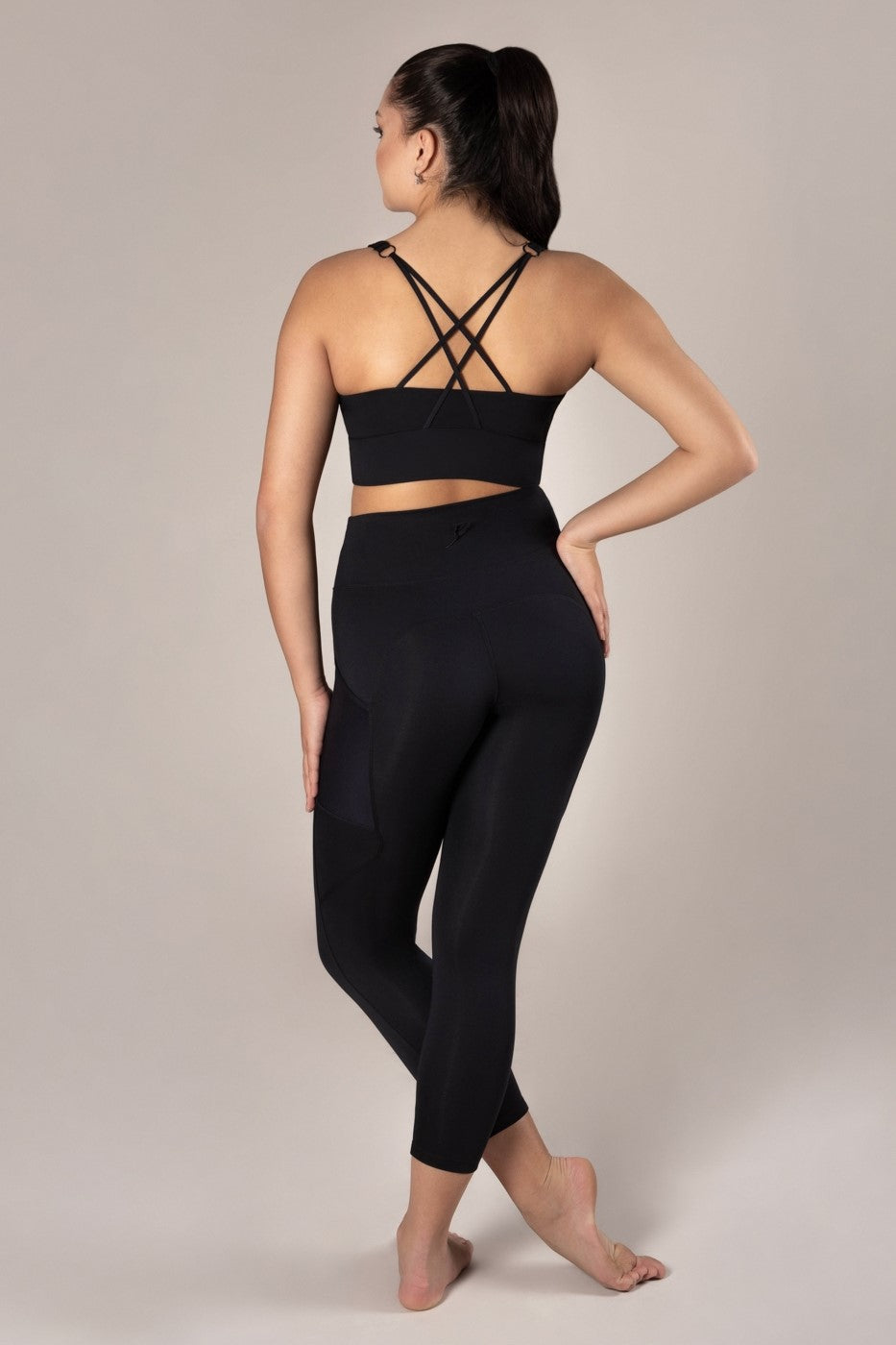 Elysia Zip Crop Top- Energetiks